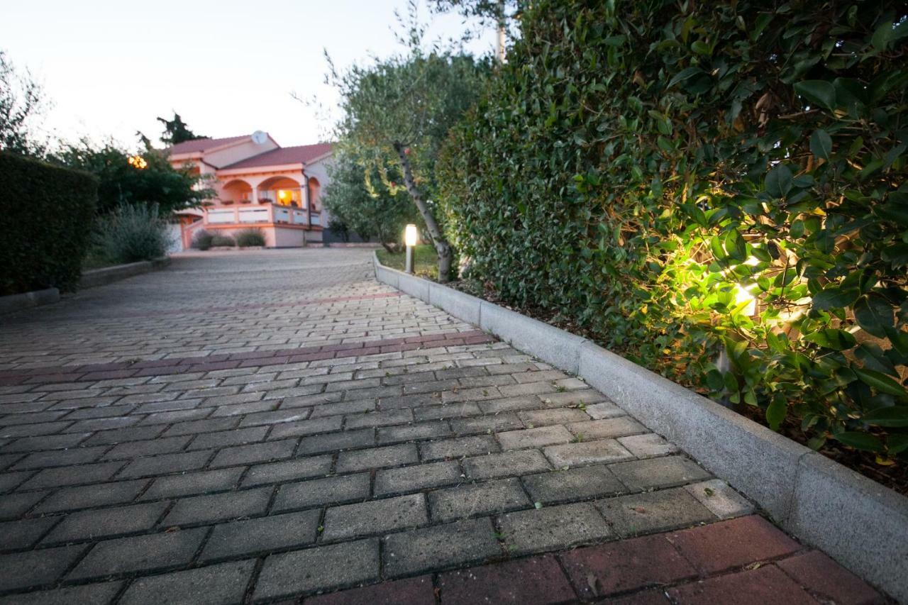 Holiday Home Antonio Dracevac Ninski Exterior foto